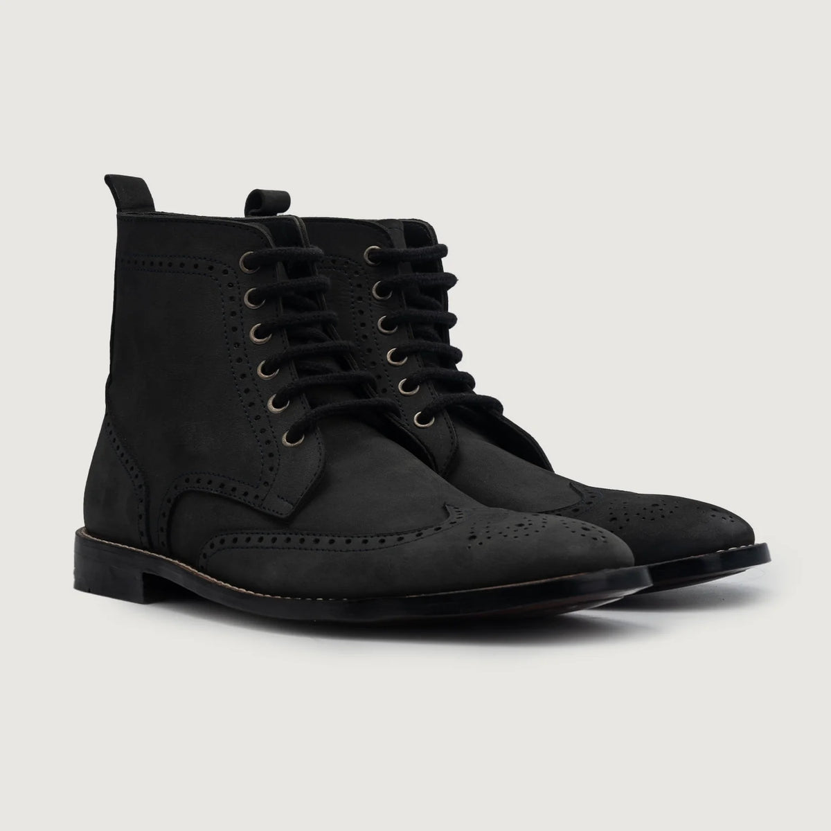 Duster Brogues Derby Czarny Nubuck Skórzane trzewiki Męska For Men z czarnej prawdziwej skóry bydlęcej - Widok z przodu i dopasowana sylwetka | Kup online w oficjalnym sklepie
