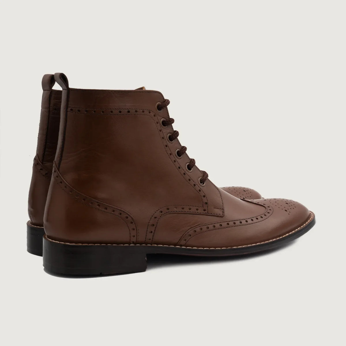 Duster Brogues Derby Brązowy Skórzane trzewiki Męska - Widok z boku z ergonomicznym krojem rękawa