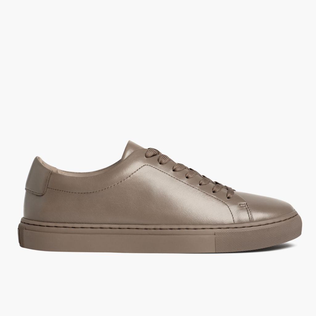 Classic Full-Grain leather Sneakers - Konstrukcja ramowa Goodyear welt i detal noska