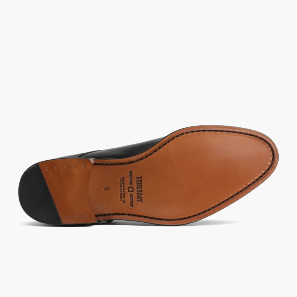 High-Traction Rubber Outsole & Lug Tread Pattern on Saint Czarny Skórzane mokasyny Męska For Men