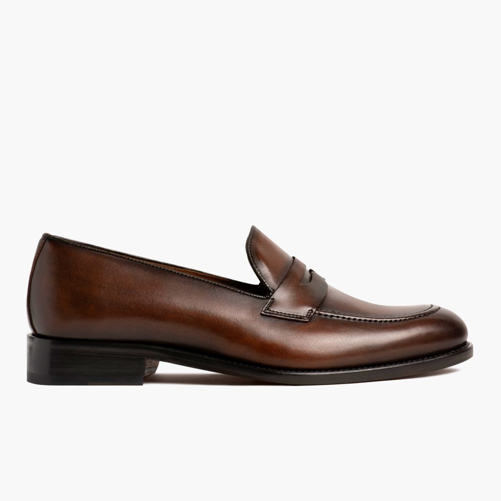 Classic Full-Grain leather Sneakers - Konstrukcja ramowa Goodyear welt i detal noska