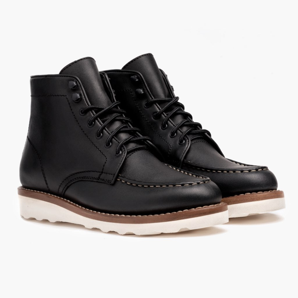 Black Full-Grain leather Boots - Konstrukcja ramowa Goodyear welt i detal noska