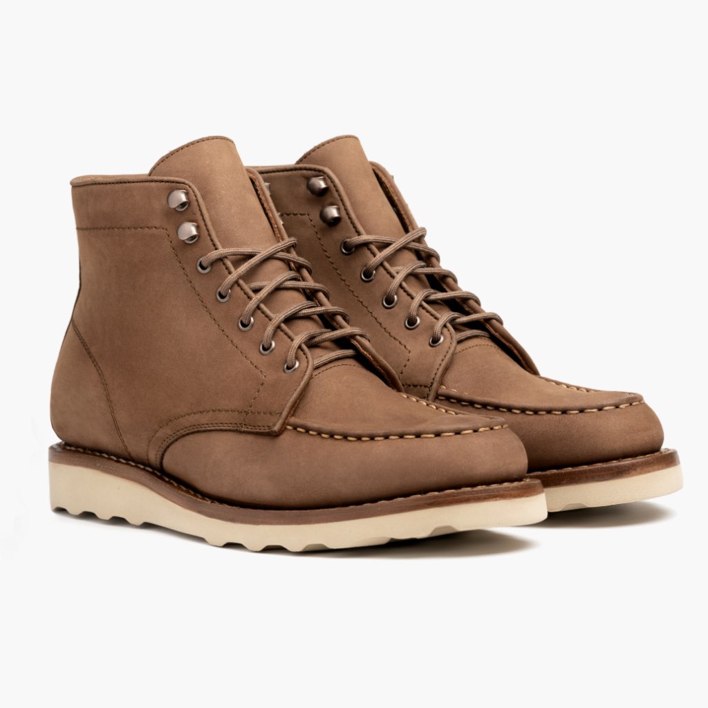 Classic Full-Grain leather Boots - Konstrukcja ramowa Goodyear welt i detal noska