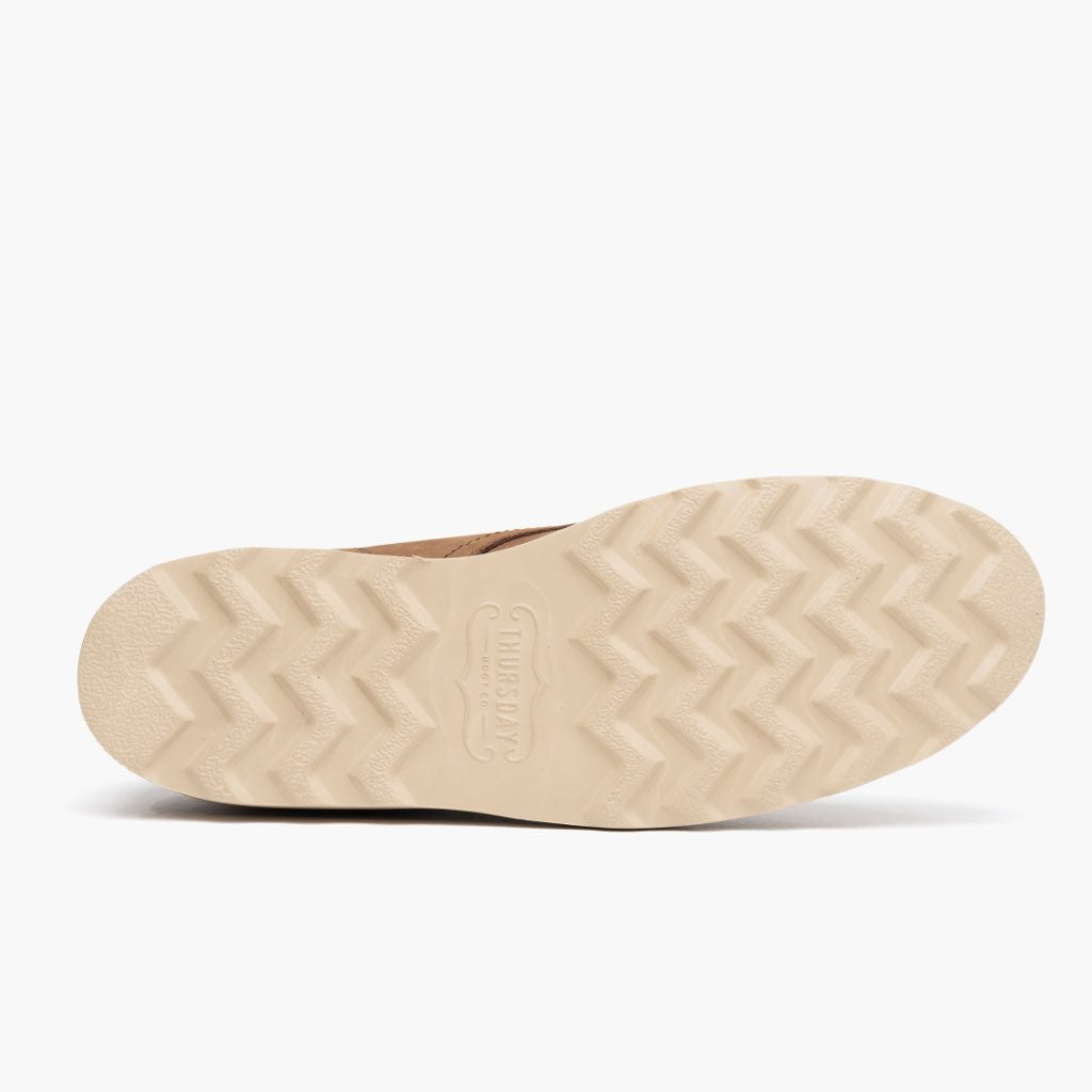 High-Traction Rubber Outsole & Lug Tread Pattern on Diplomat Pebble Skórzane trzewiki Damska