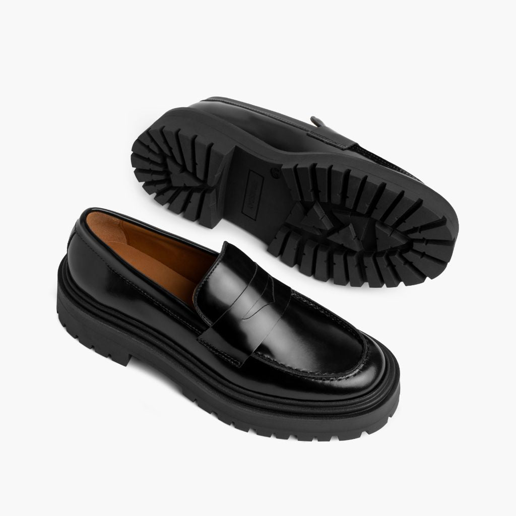 High-Traction Rubber Outsole & Lug Tread Pattern on Penny Platform Czarny Skórzane mokasyny Damska