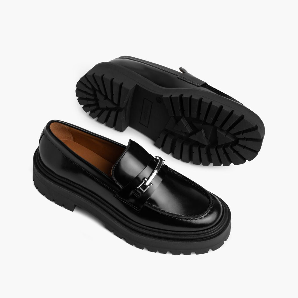 High-Traction Rubber Outsole & Lug Tread Pattern on Penny Platform Czarny & Silver Skórzane mokasyny Damska