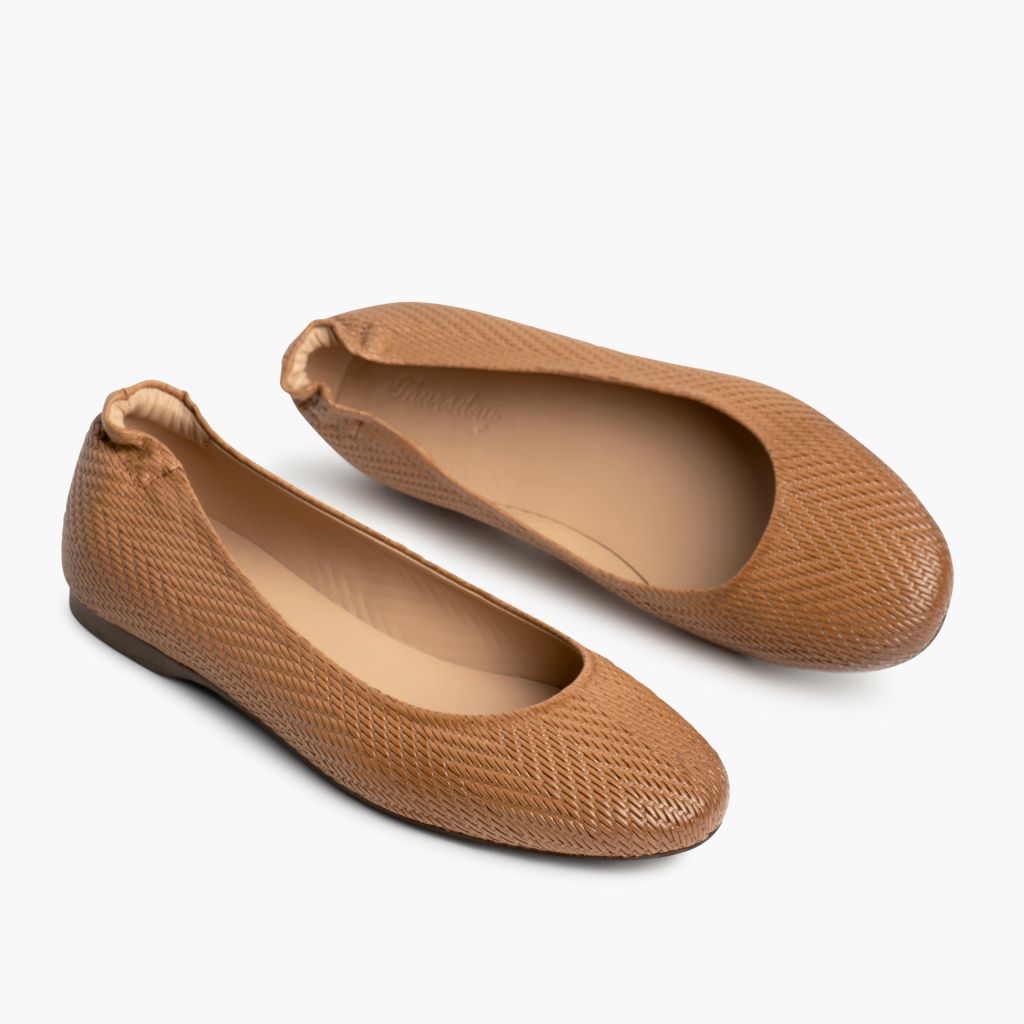 High-Traction Rubber Outsole & Lug Tread Pattern on Scrunch Jasnobrązowy Embossed Skórzane trzewiki Damska
