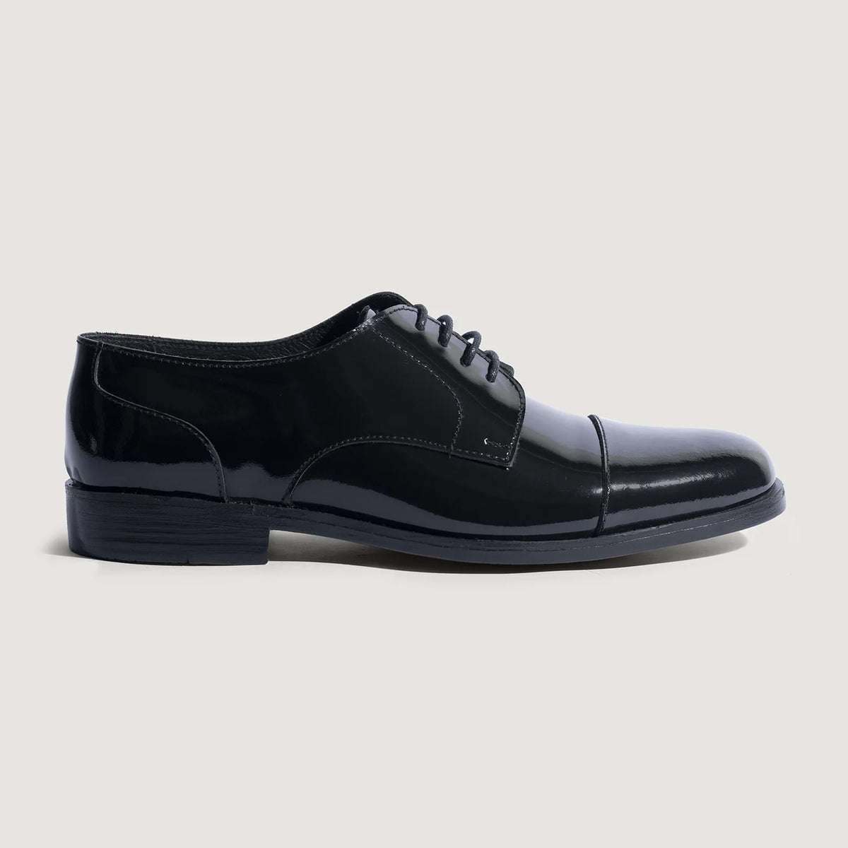 Patent Black Full-Grain leather Shoes - Konstrukcja ramowa Goodyear welt i detal noska