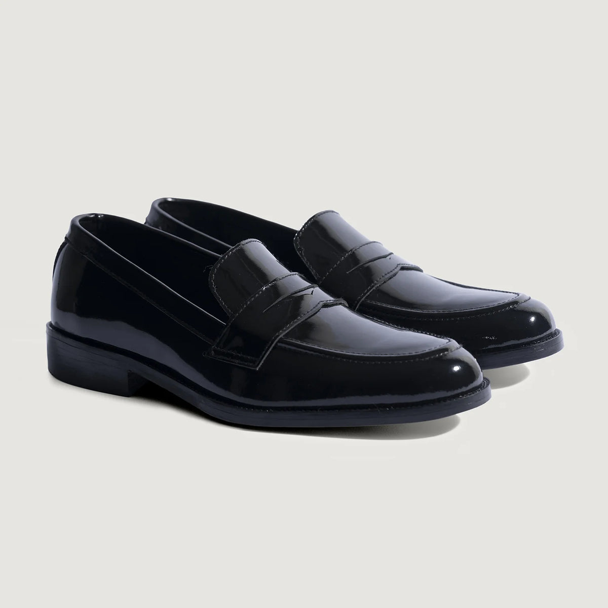Baxton Czarny Patent Skórzane mokasyny Męska For Men in Patent Black Full-Grain Leather - Widok z profilu | Kup online w oficjalnym sklepie