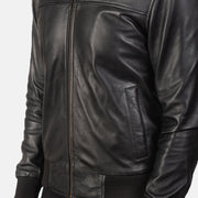 
Widok podszewki Showing Quilted Polyester Lining (Fleece on Collar) & Dwie funkcjonalne kieszenie wewnętrzne