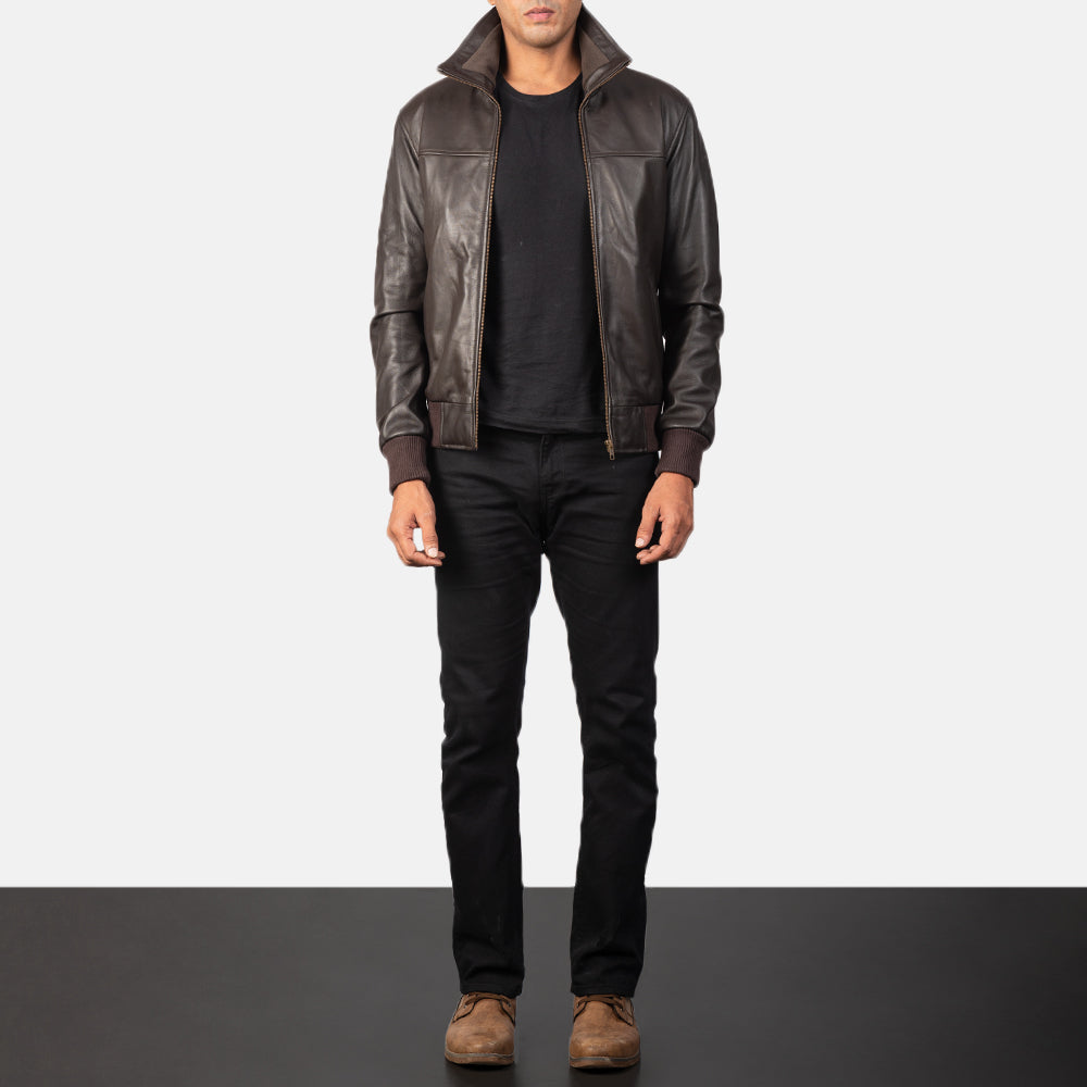 
Szczegółowe zbliżenie of Rib Knit & Zipper Hardware on Air Rolf Mocha Brown Leather Bomber Jacket