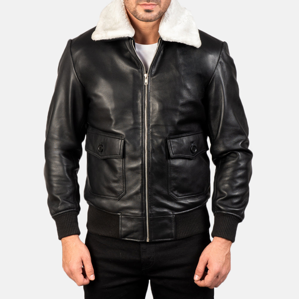 
Szczegółowe zbliżenie of Shirt with Removable Fur & Zipper Hardware on Airin G-1 Black & White Leather Bomber Jacket