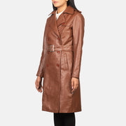
Black Cowhide leather Coat - Widok z tyłu z dopasowanymi ramionami i czystym dołem