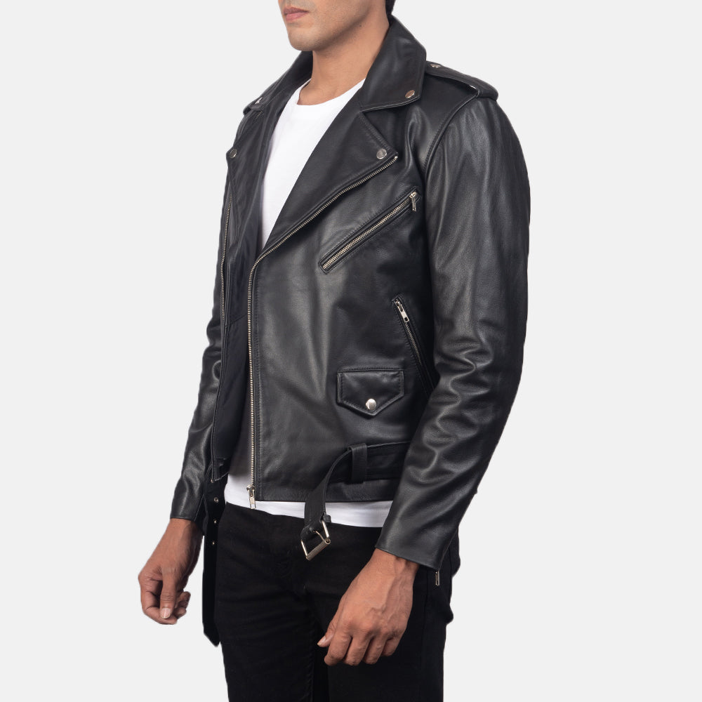 
Black Cowhide Leather Biker Jacket - Widok z tyłu z dopasowanymi ramionami i czystym dołem