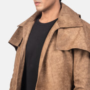 Close-Up Detail of Classic Collar &amp; Heavy-Duty Zipper Hardware on Men's Army Brązowa Leather Duster Męska