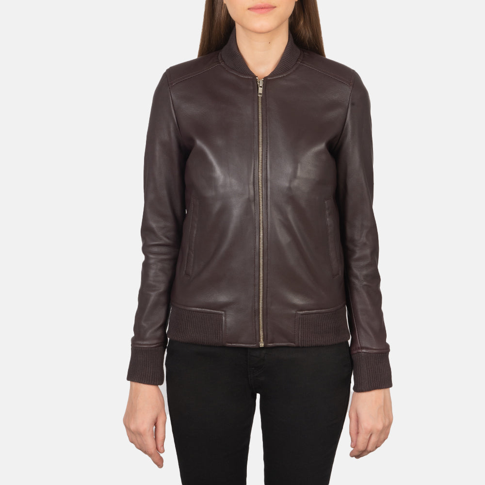 Close-Up Detail of Varsity - Rib Knit &amp; Zipper with Wind Flap Hardware on Women's Bliss Maroon Skórzana Kurtka Bomberka Damska