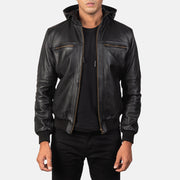 
Bouncer Biz Black Leather Hooded Bomber Jacket in Black Cowhide Leather - Widok z przodu i dopasowana sylwetka | Kup online w oficjalnym sklepie