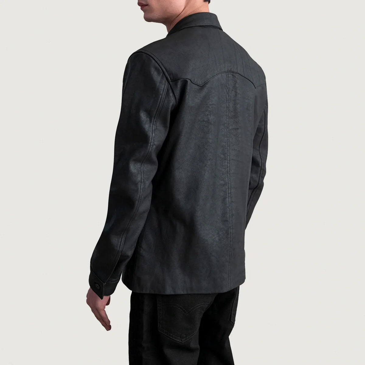 
Widok podszewki Showing Viscose Lining & Dwie funkcjonalne kieszenie wewnętrzne