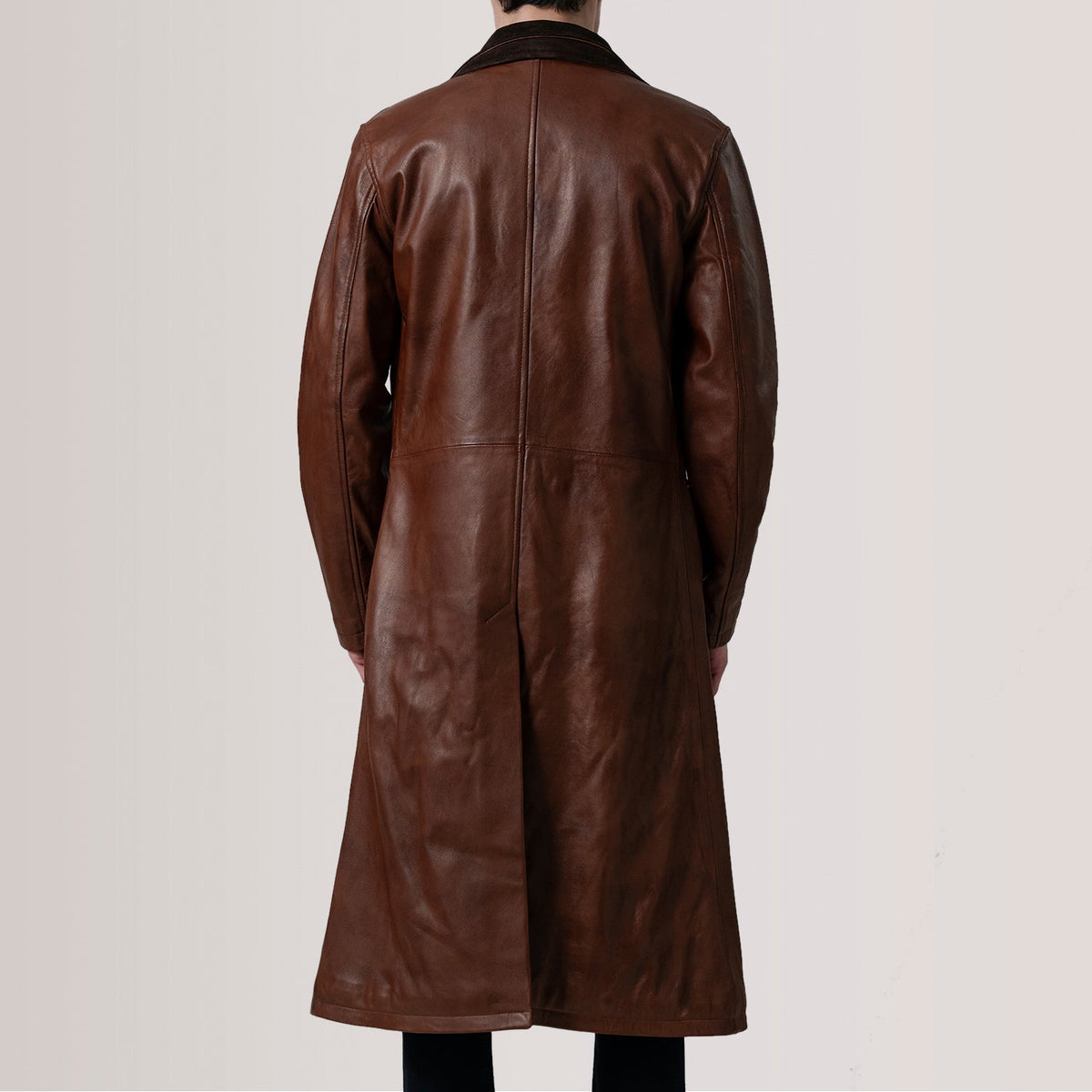 
Szczegółowe zbliżenie of Notch & Button Hardware on Charlton Waxed Brązowy Leather Single Breasted Skórzany Płaszcz Męska For Men