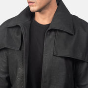 Close-Up Detail of Classic Collar &amp; Heavy-Duty Zipper Hardware on Men's Classic Distressed Czarna Leather Duster Męska