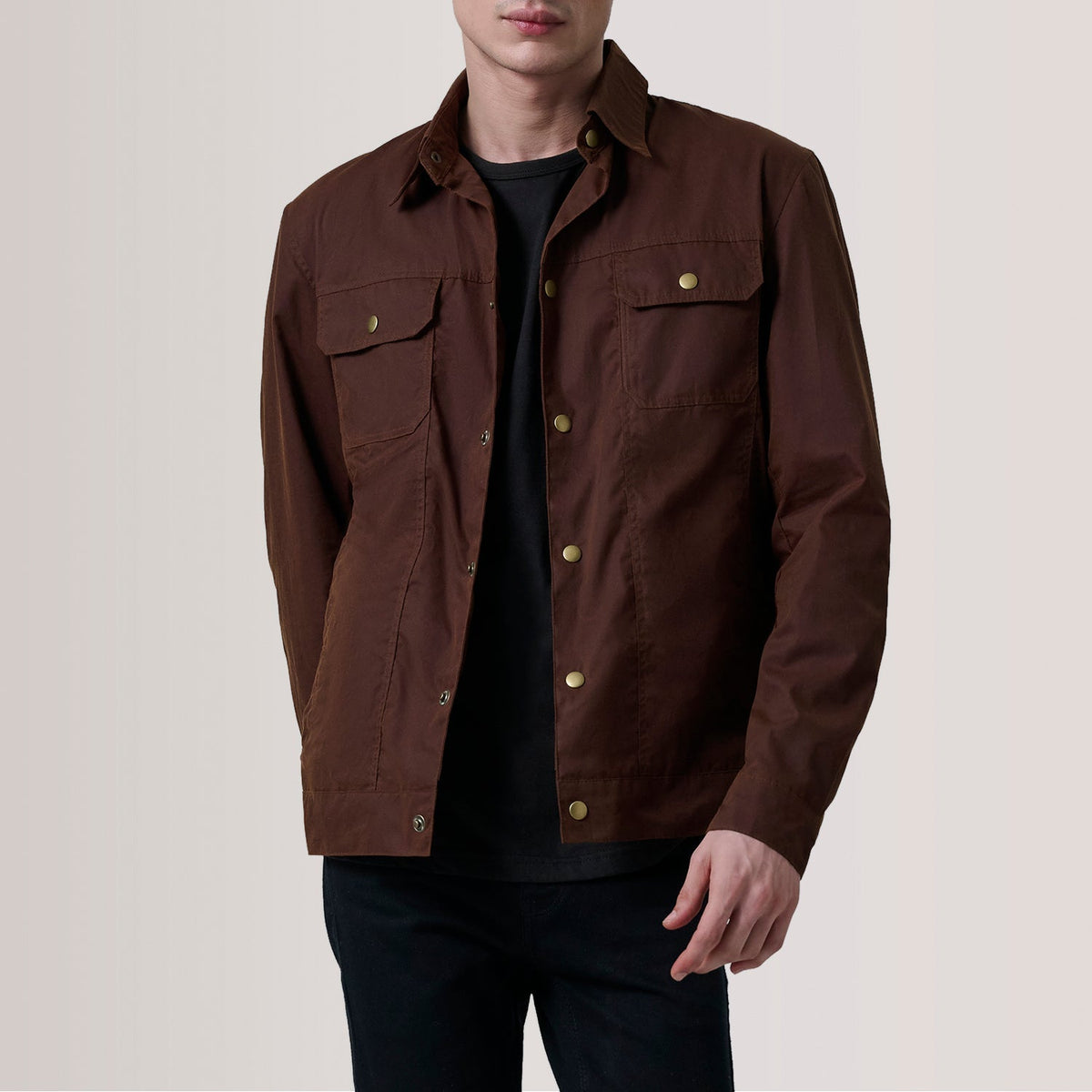 Colberto Brązowa Waxed Canvas Trucker Kurtka Skórzana Męska For Men in Brown Waxed Cotton Canvas - Front Profile View &amp; Tailored Silhouette | Buy Online