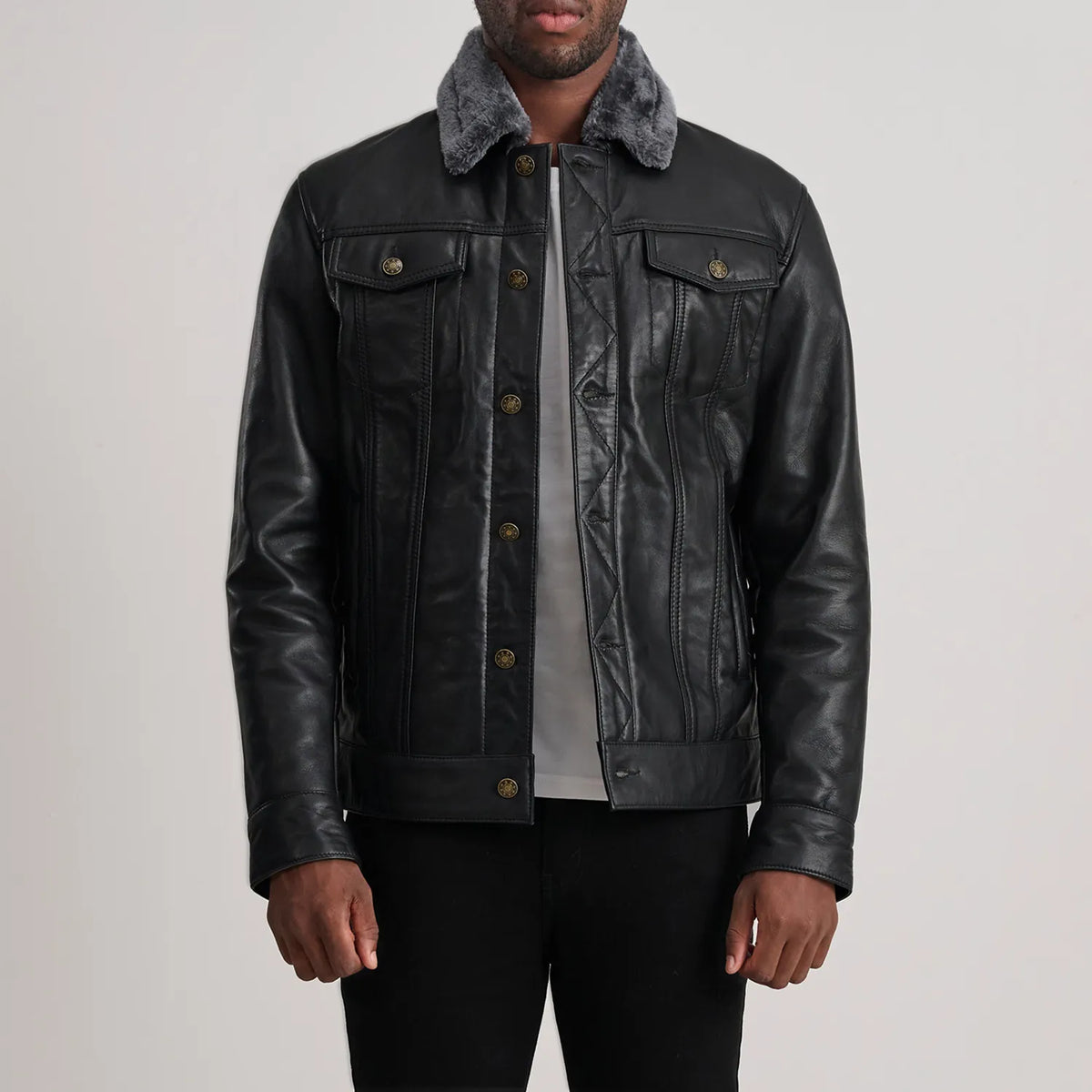 Dallis Czarna Leather Shearling Trucker Kurtka Skórzana Męska in Black Sheepskin Leather - Front Profile View &amp; Tailored Silhouette | Buy Online
