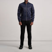 Close-Up Detail of Varsity &amp; Zipper Hardware on Danson Quilted Blue Varsity Kurtka Skórzana Męska