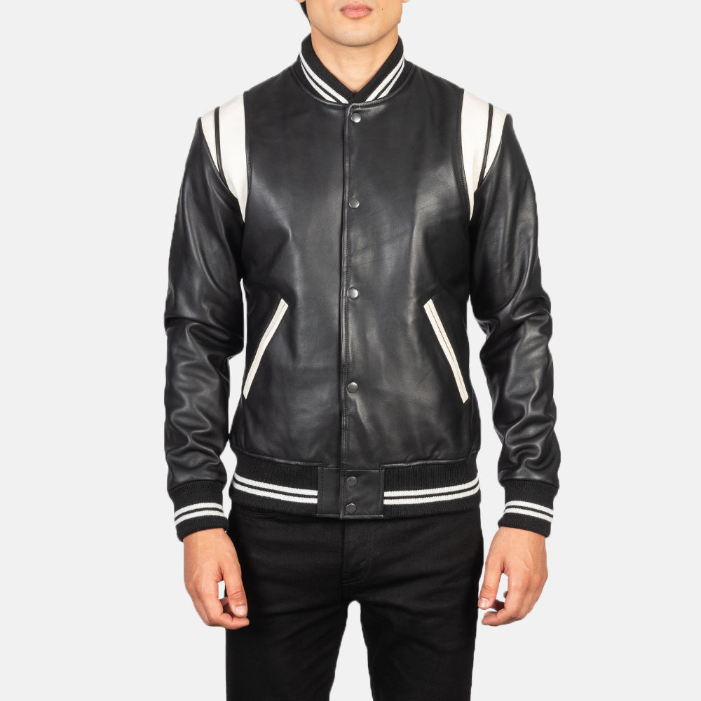 Close-Up Detail of Varsity &amp; Snap Buttons Hardware on Men's Dantee Czarna Leather Varsity Kurtka Skórzana Męska