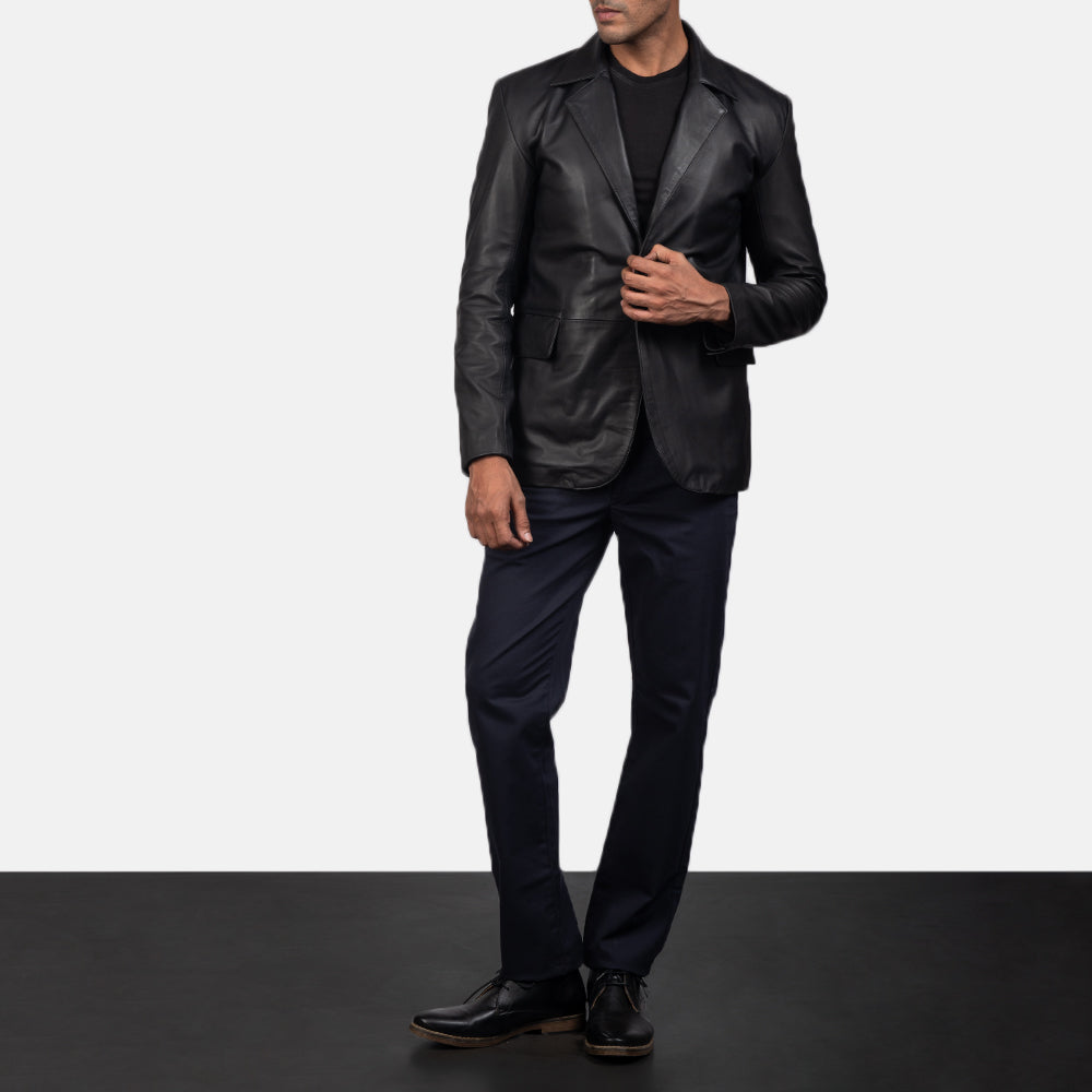 Men's Daron Czarna Skórzana Marynarka Męska - Lateral Side Profile View Showing Sleeve Cut &amp; Athletic Taper Fit