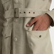 Close-Up Detail of High neck with Belt &amp; Snap button Hardware on Dolf Off-White Kurtka Zamszowa Męska