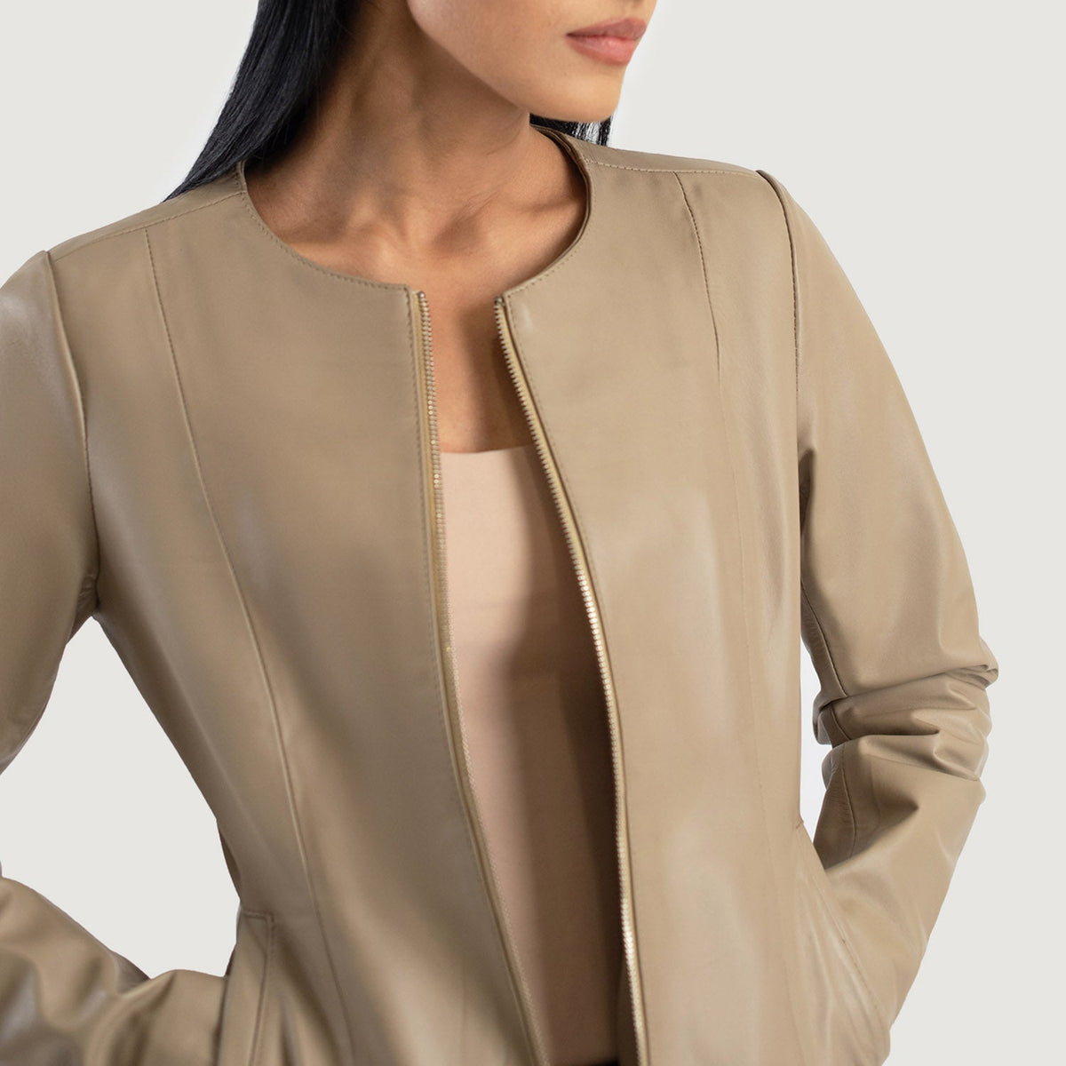 
Widok podszewki Showing Quilted Polyester Lining & Dwie funkcjonalne kieszenie wewnętrzne