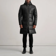 
Floyd Tan Hooded Leather Puffer Coat - Widok z boku z ergonomicznym krojem rękawa