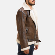Close-Up Detail of Notch &amp; Zipper with Waist belt Hardware on Men's Forest Double Face Kożuch Skórzany Męska