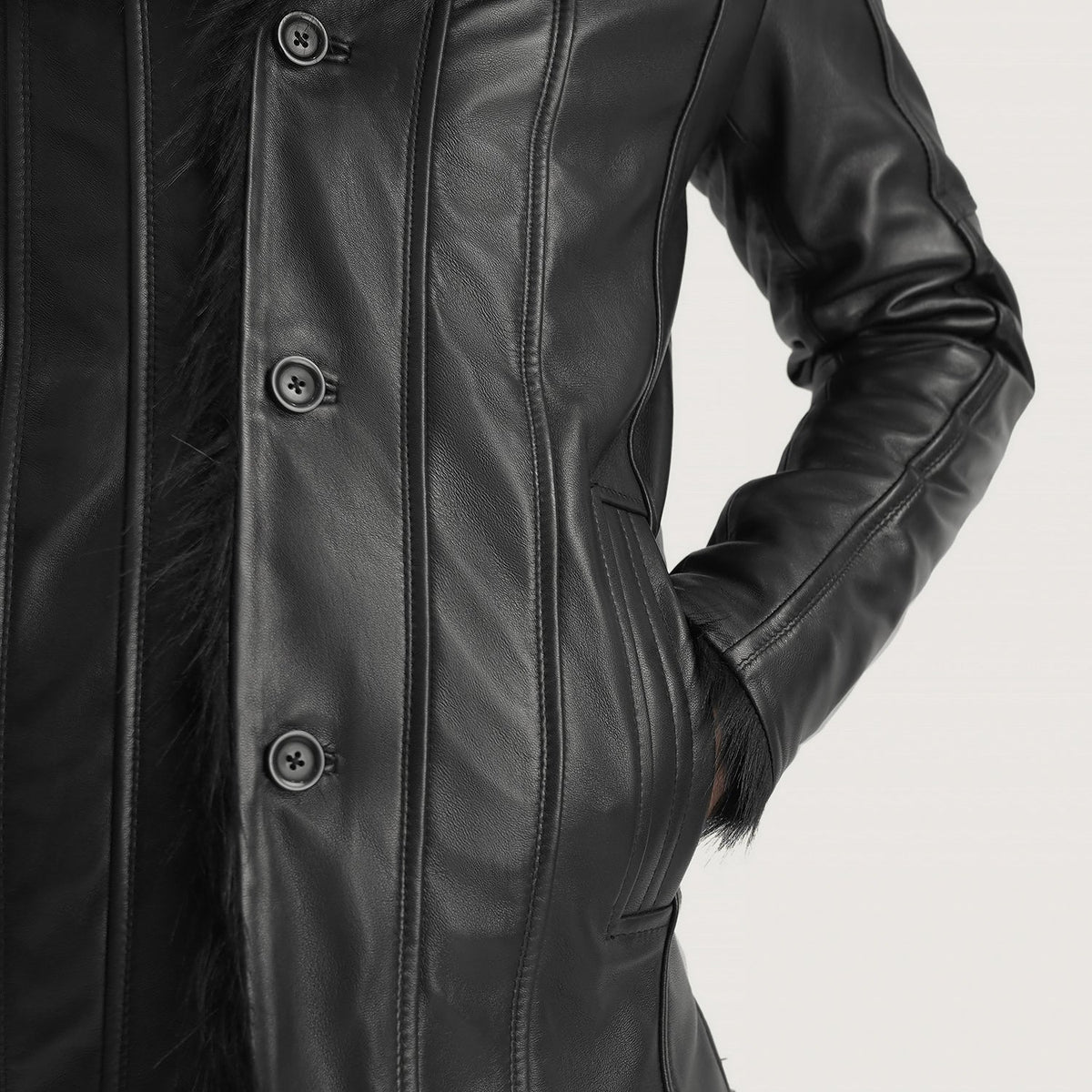 
Widok podszewki Showing Faux Fur Lined (Torso) & Dwie funkcjonalne kieszenie wewnętrzne
