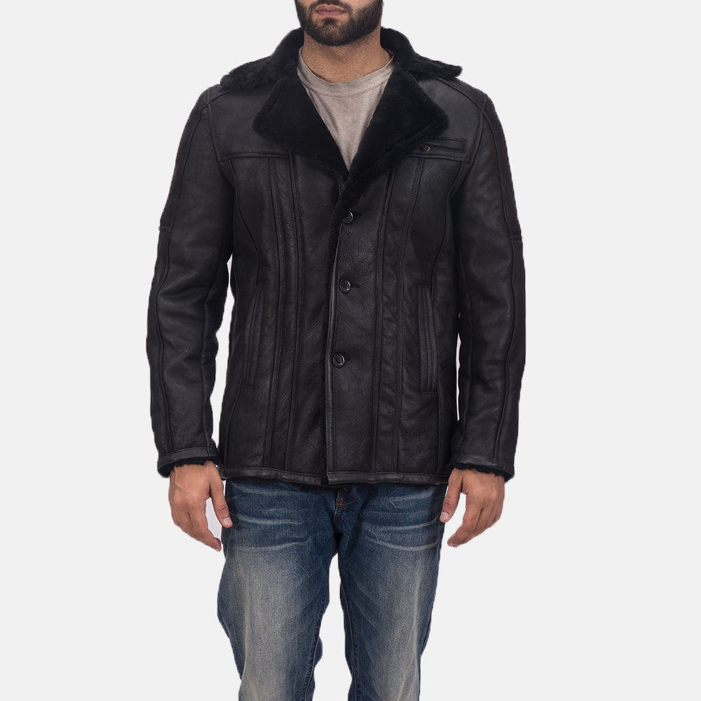 Men's Furcliff Double Face Shearling Skórzany Płaszcz Męska - Lateral Side Profile View Showing Sleeve Cut &amp; Athletic Taper Fit