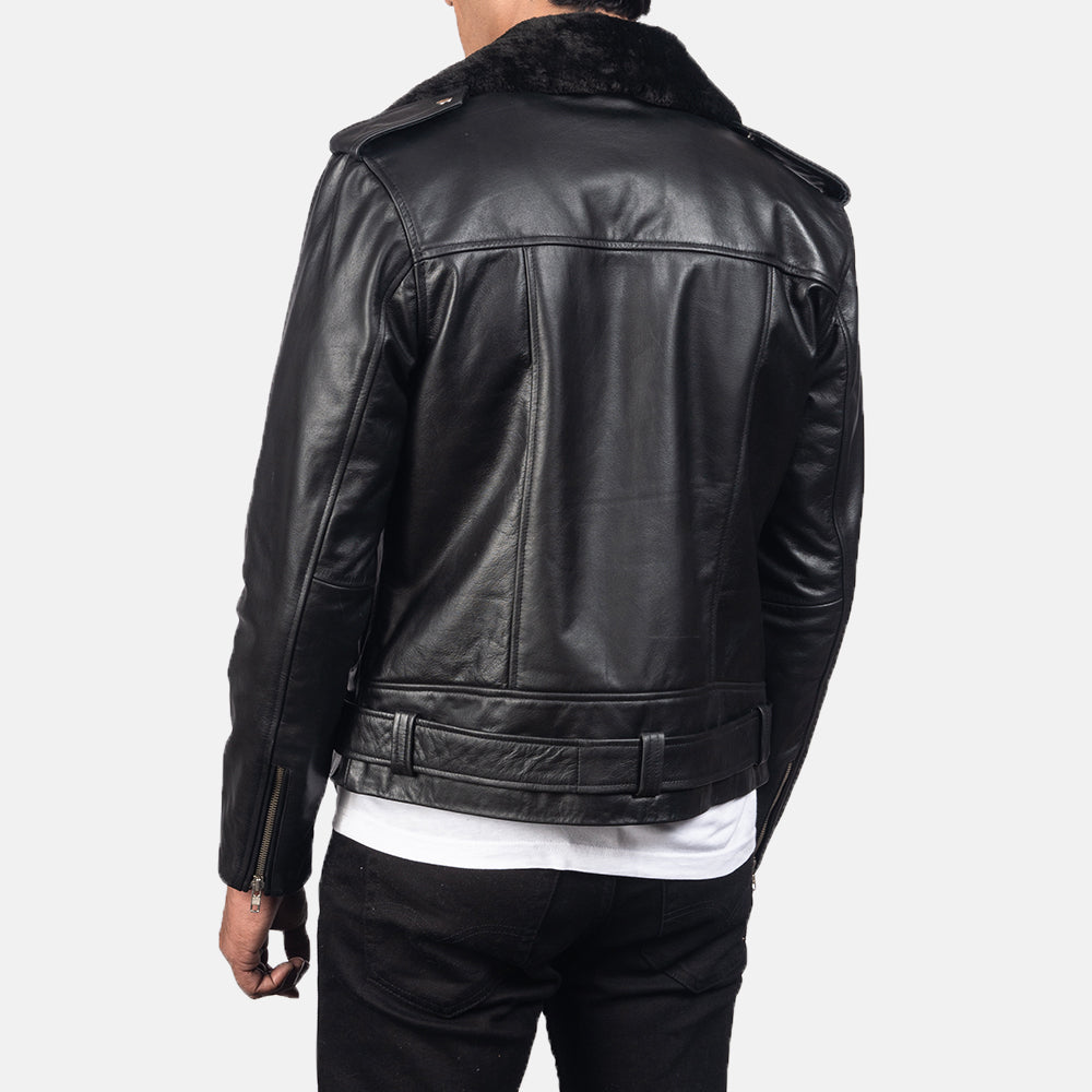 
Szczegółowe zbliżenie of Notch with Removable Fur & Zipper with Waist belt Hardware on Furton Black Leather Biker Jacket