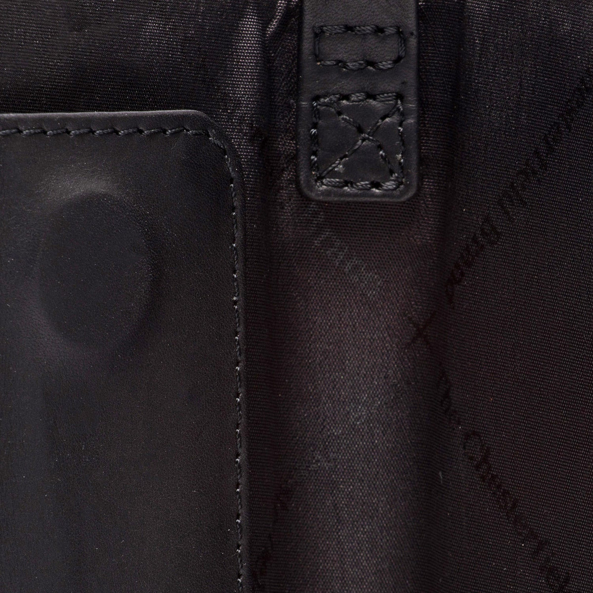 Styled Fit Perspective of Glasses Case Maplewood Damska on Model - Natural Daylight Drape
