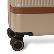 
Authentic 100% Full-Grain Leather Grain Texture & Heavy-Duty Seam Stitching Detail