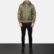 
Hanklin Ma-1 Green Hooded Bomber Jacket - Widok z boku z ergonomicznym krojem rękawa