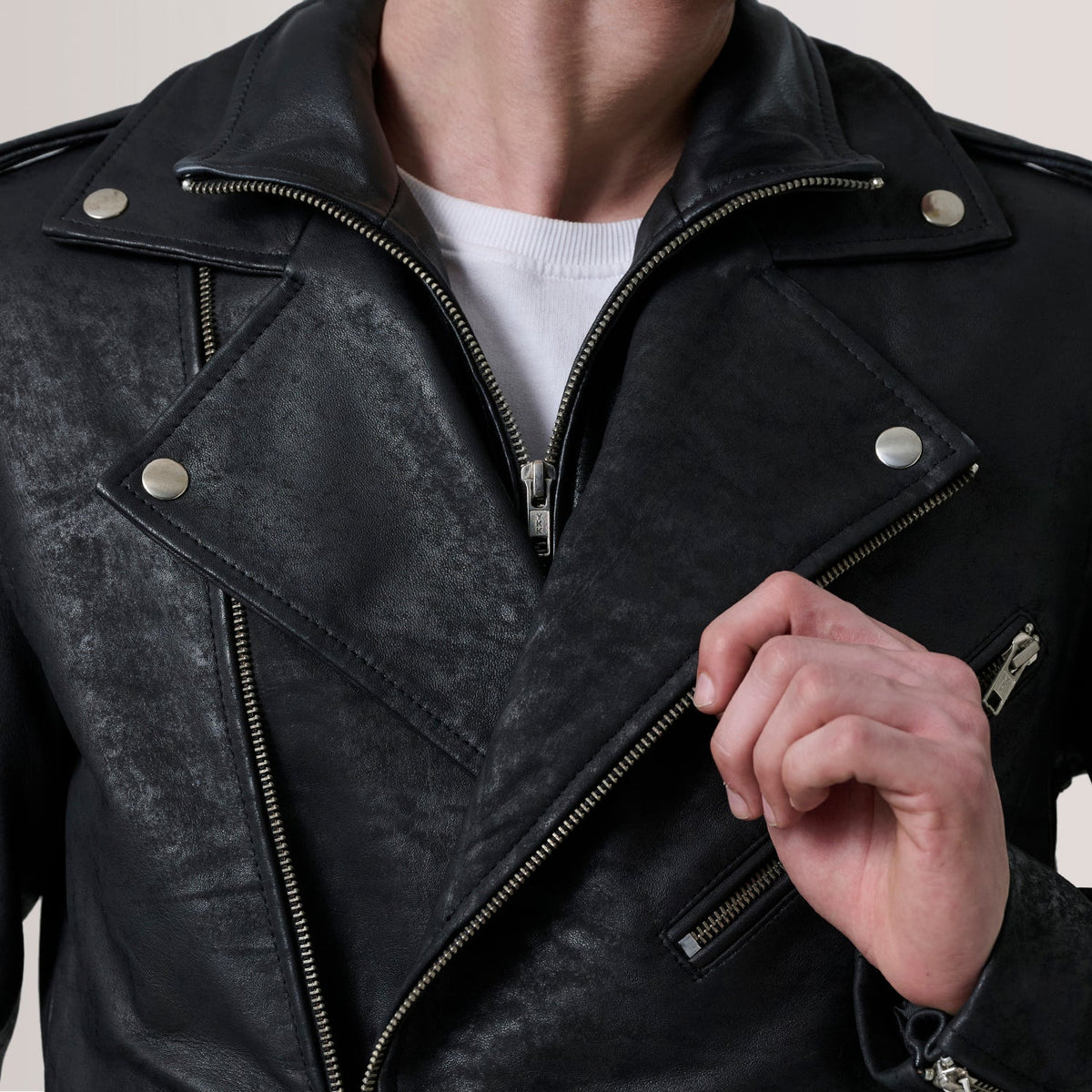 
Widok podszewki Showing Quilted Polyester Lining & Dwie funkcjonalne kieszenie wewnętrzne