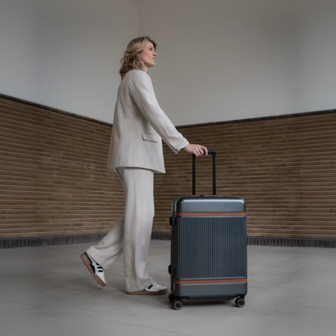 Urban Graphite Large Suitcase Zuna Damska, detail view 6