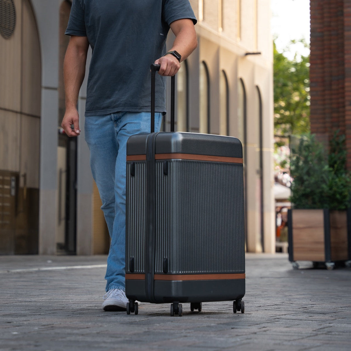 Large Suitcase Zuna Damska – alternate product view 2