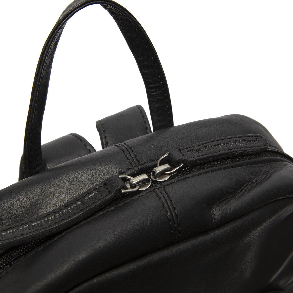 Solid Antique Brass Hardware &amp; Heavy-Duty Dual Zipper Detail on Santana Full-Grain Leather Backpack Damska