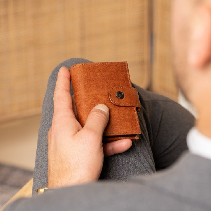 Lesina Full-Grain Leather Card Holder Damska – alternate product view 2