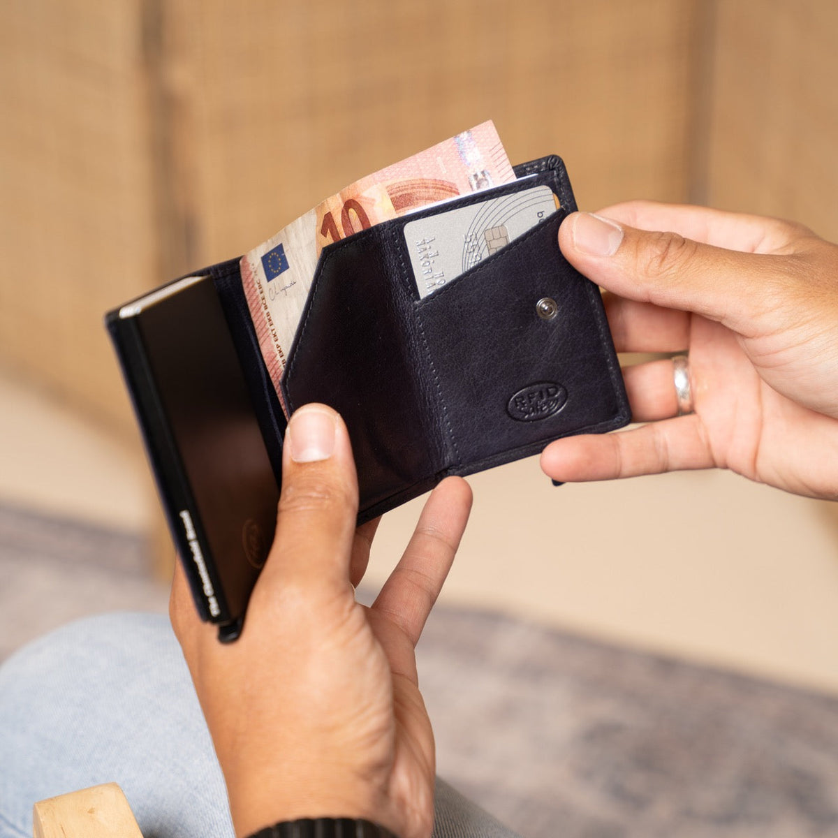 Paris Full-Grain Leather Card Holder Damska – alternate product view 3