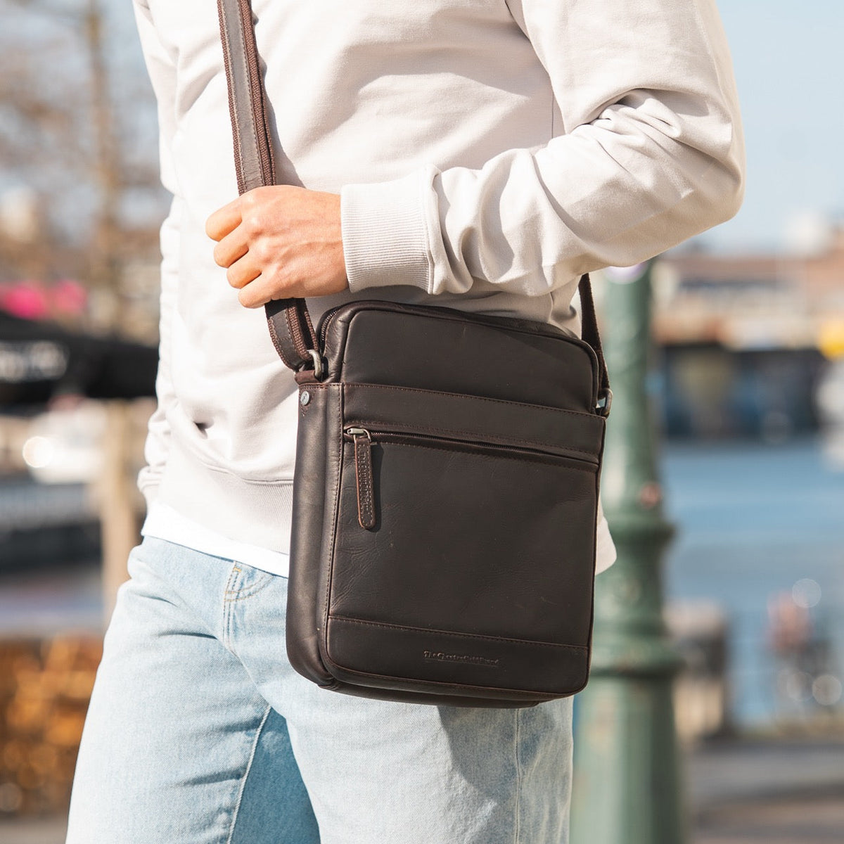 Anzora Full-Grain Leather Crossbody Bag Męska – alternate product view 2