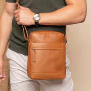 Anzora Full-Grain Leather Crossbody Bag Męska – alternate product view 2