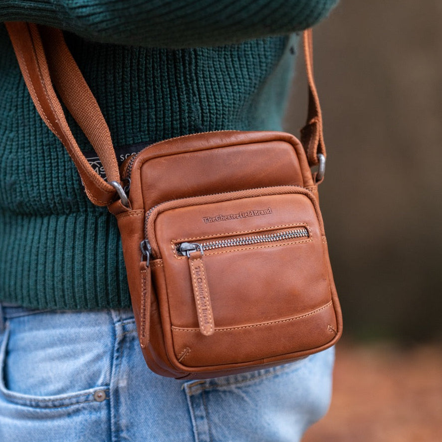 Bremen Full-Grain Leather Crossbody Bag Męska – alternate product view 2