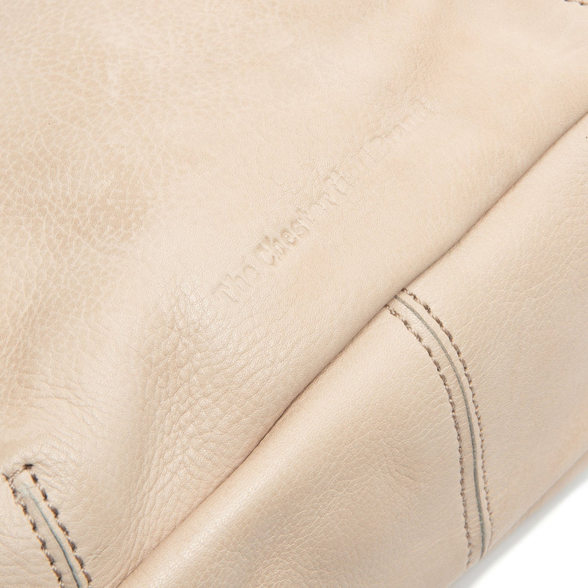 
Widok podszewki Showing Dedicated Padded Laptop Sleeve & Multi-Compartment Organization