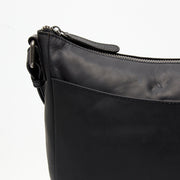 
Classic 100% Full-Grain leather Bag - Widok z tyłu ze wzmocnionymi skórzanymi pasami